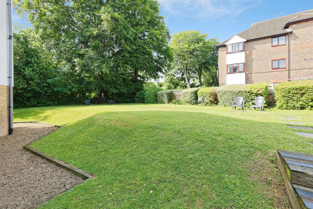 Property photo 1 of 20