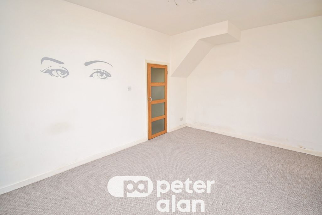 Property photo 3 of 11 Image