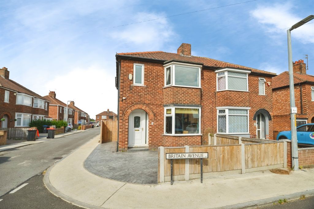 Property photo 1 of 13
