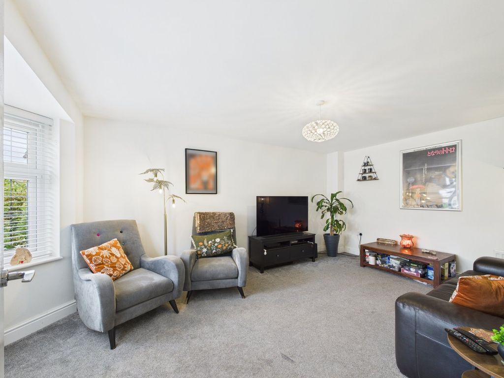 Property photo 2 of 13 Picture No. 02