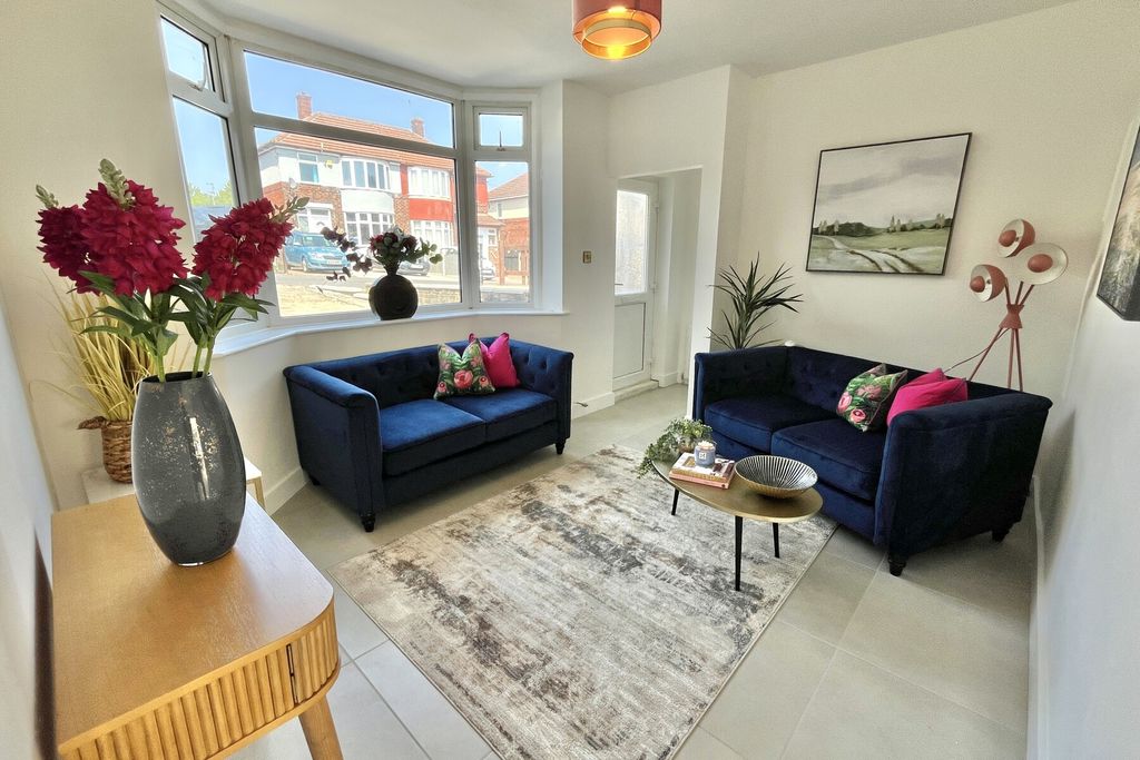 Property photo 2 of 10 Jepson Road - Lounge