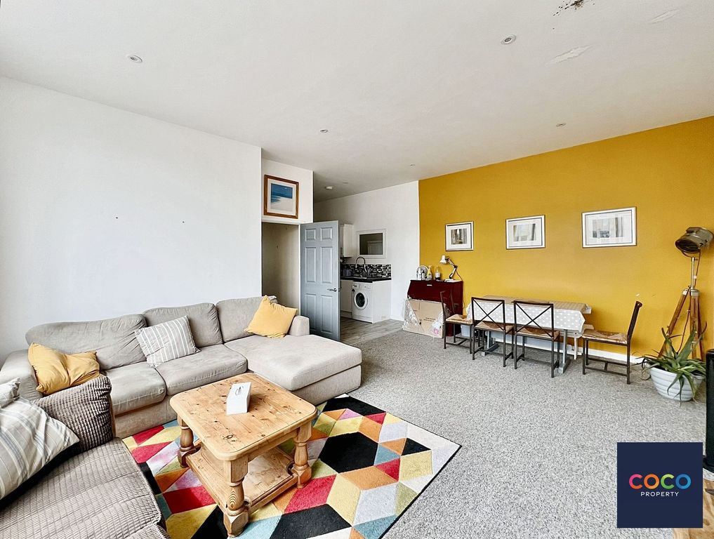 Property photo 2 of 15 Open Plan