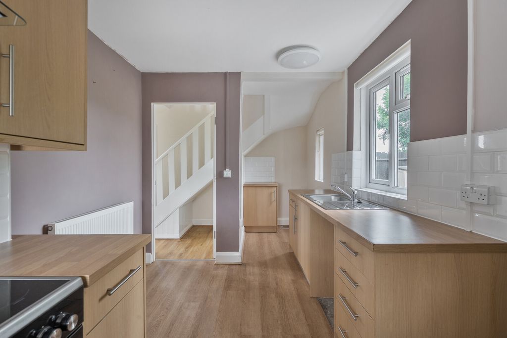 Property photo 3 of 22 1473250-9-6A26895...