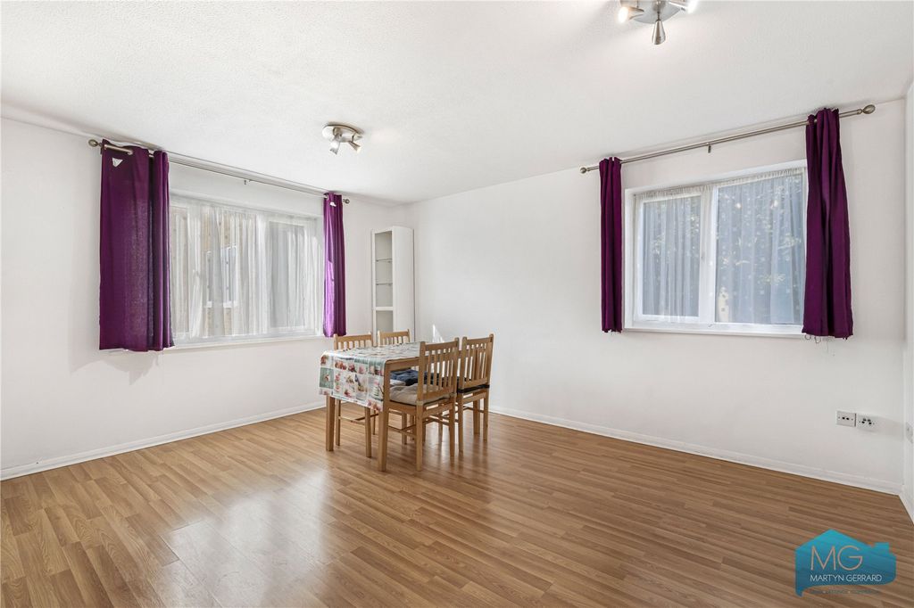 Property photo 3 of 16 Picture No. 15