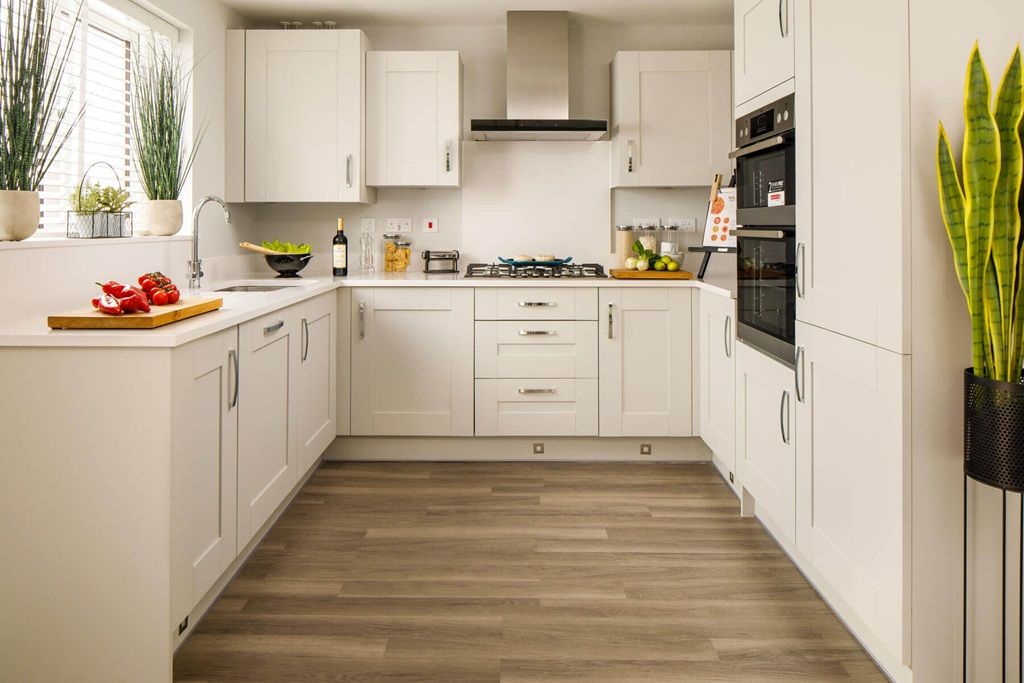 Property photo 3 of 12 Beautifully Designed Modern Kitchen With Fitted Appliances