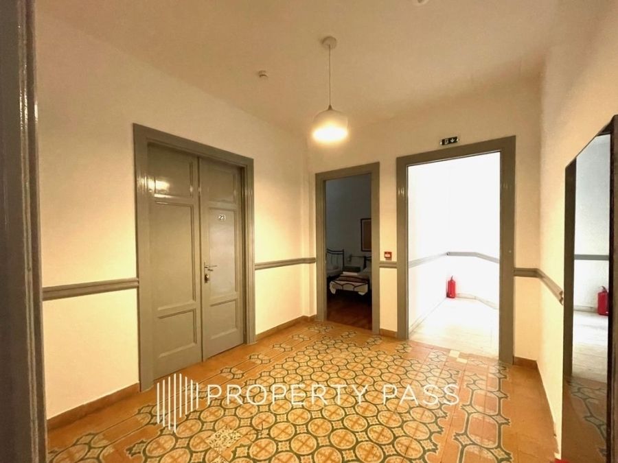 Property photo 2 of 12 <Alttext/>