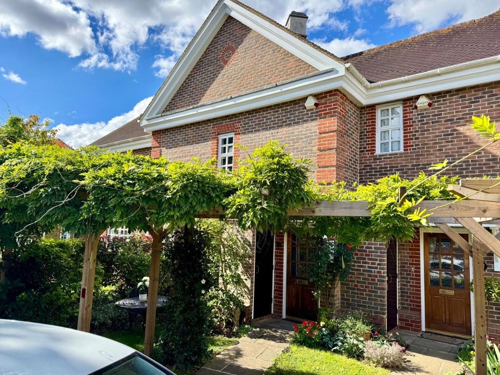 Property photo 1 of 13 Front