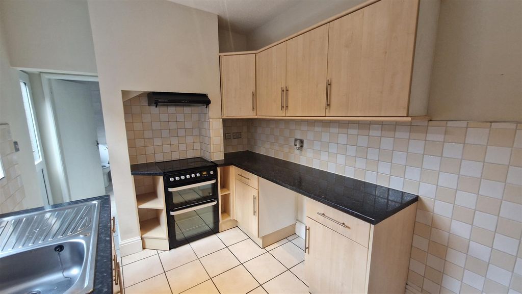 Property photo 2 of 13 Kitchen