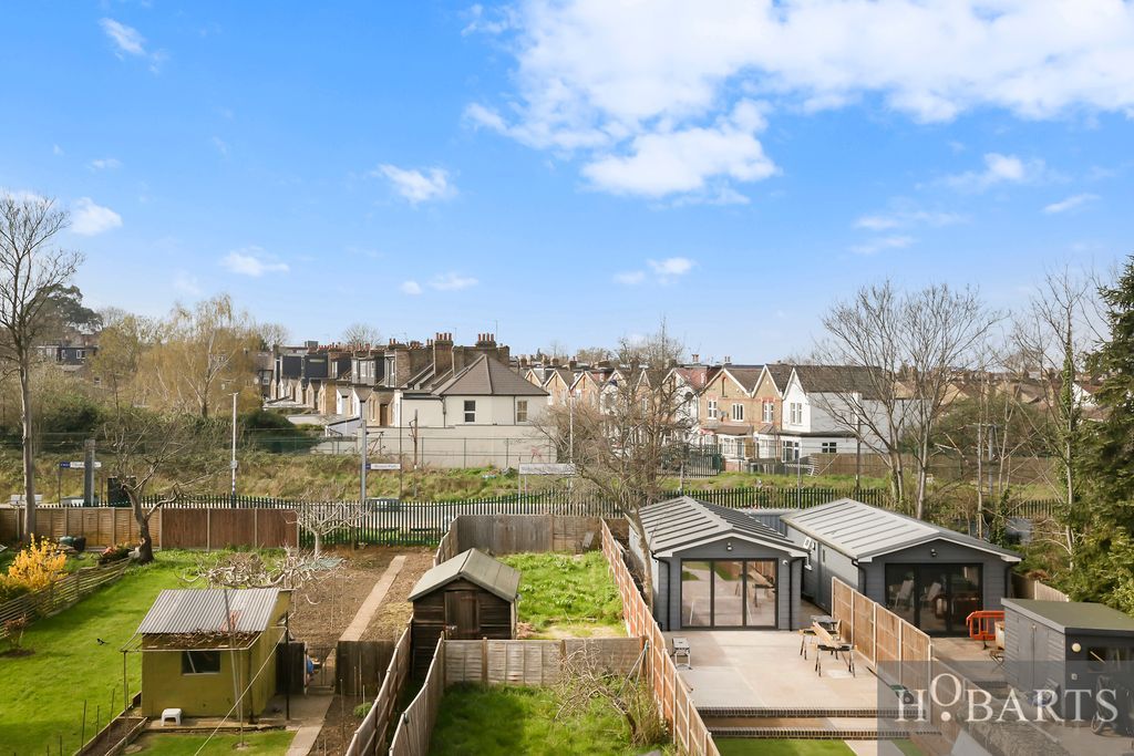 Property photo 3 of 12 Gallery