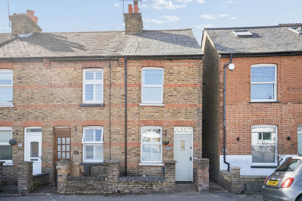 Property photo 1 of 12