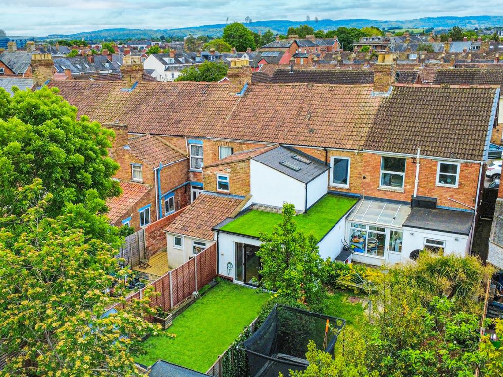 Property photo 2 of 30 5101945
