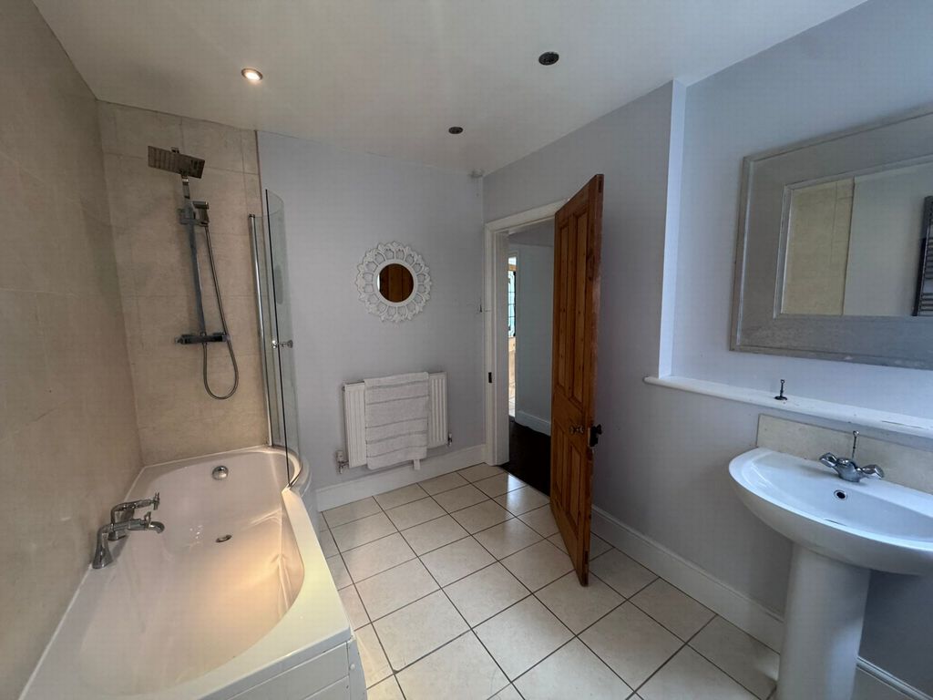 Additional image 12 of 2 bed flat to rentHydro Avenue, West Kirby CH48