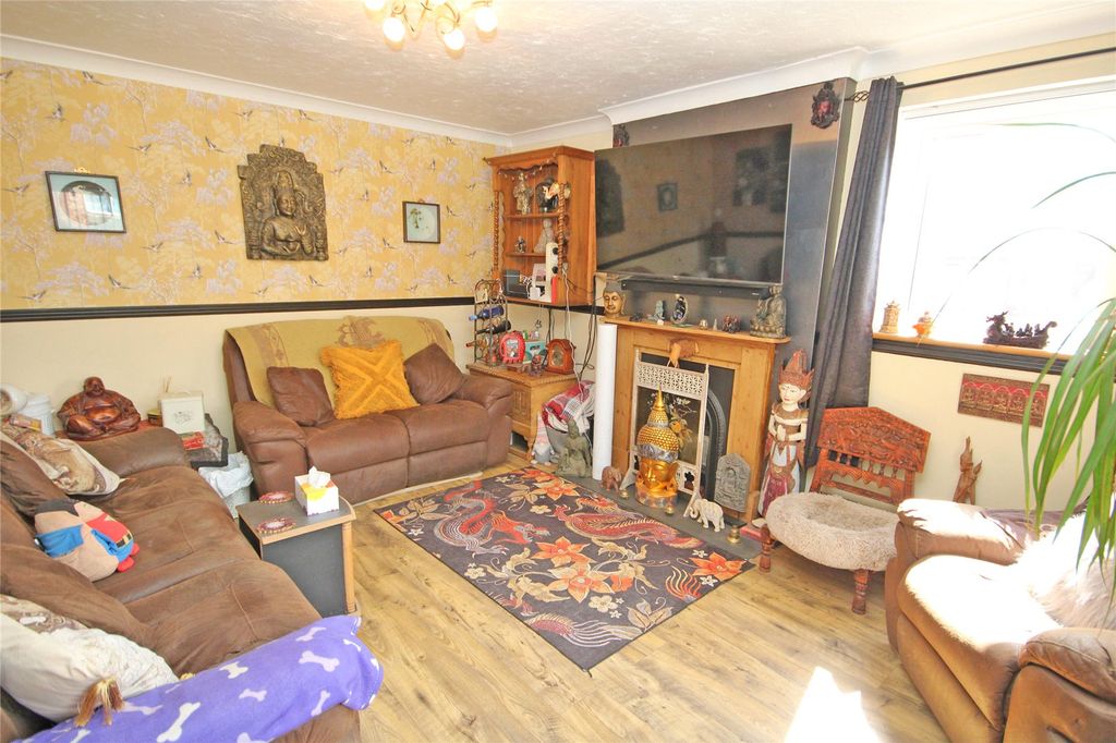 Property photo 3 of 20 Picture No. 04