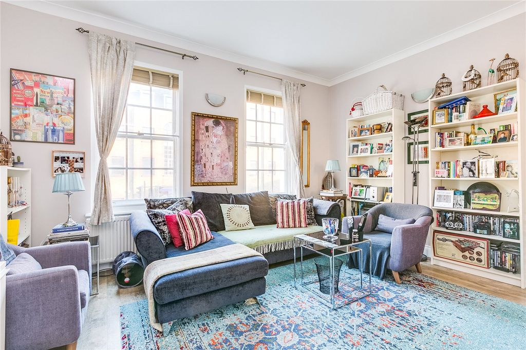 Property photo 3 of 9