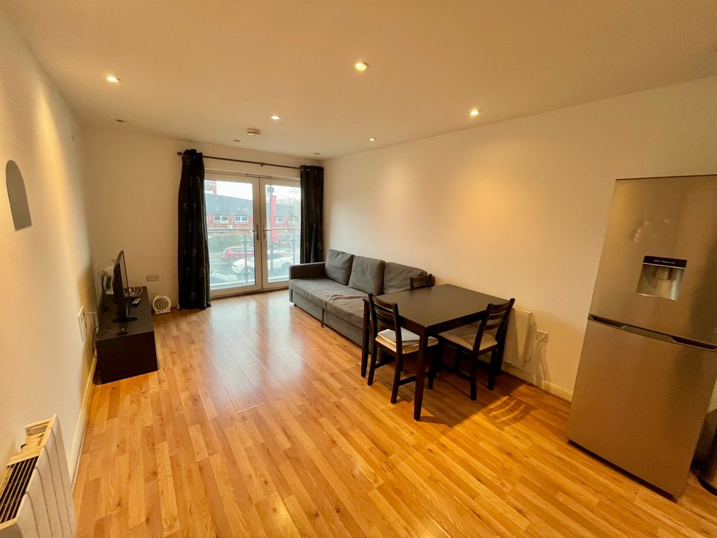 Property photo 1 of 5 Living Room