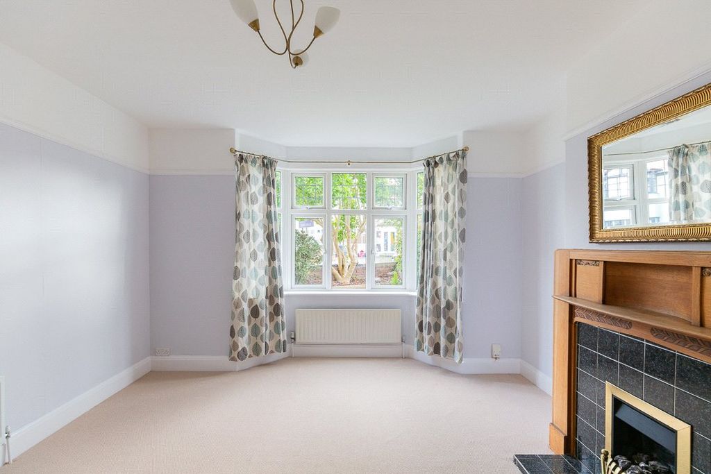 Property photo 3 of 28 Picture No. 04