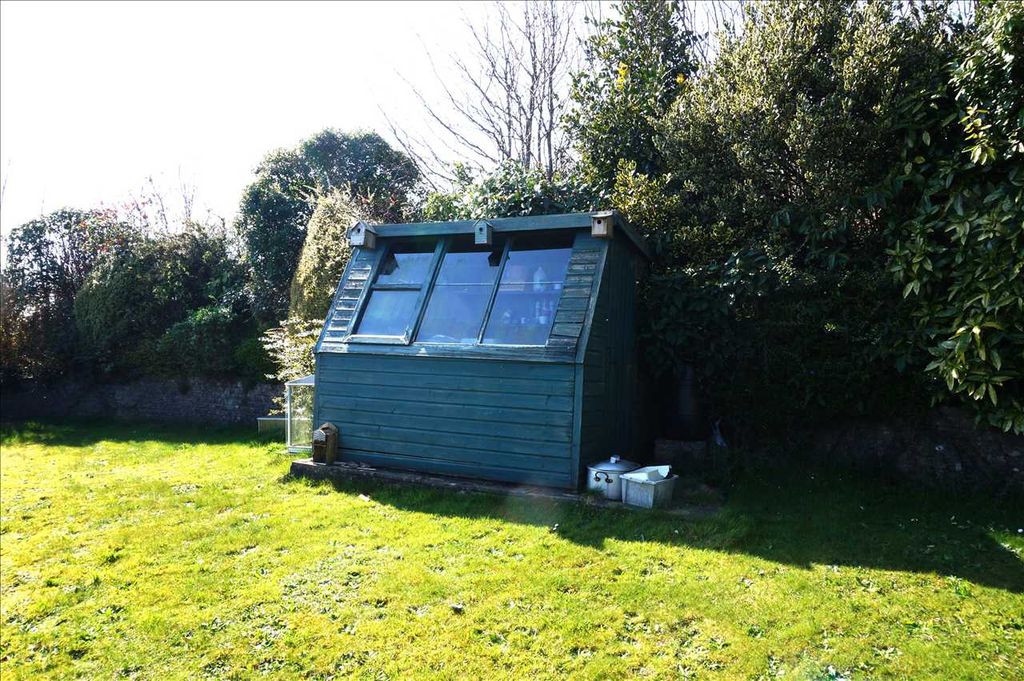 Property photo 2 of 26