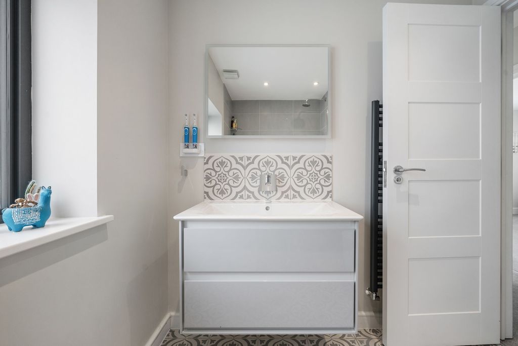 Additional image 17 of 6 bed detached house for saleEdgwarebury Lane, Edgware HA8
