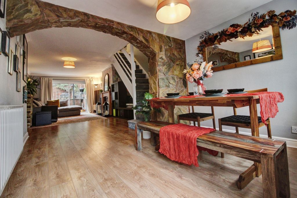 Property photo 3 of 16 Dining Living