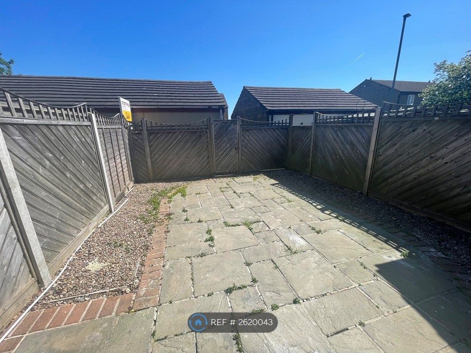 Property photo 3 of 25