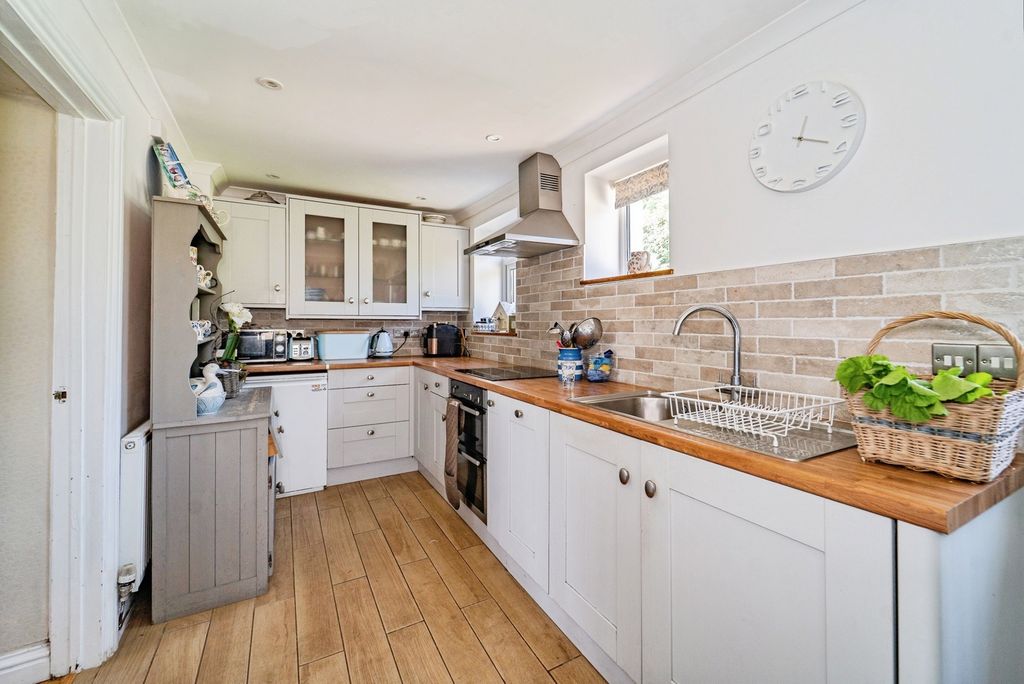 Property photo 3 of 20 Pbox-Img.Jpg