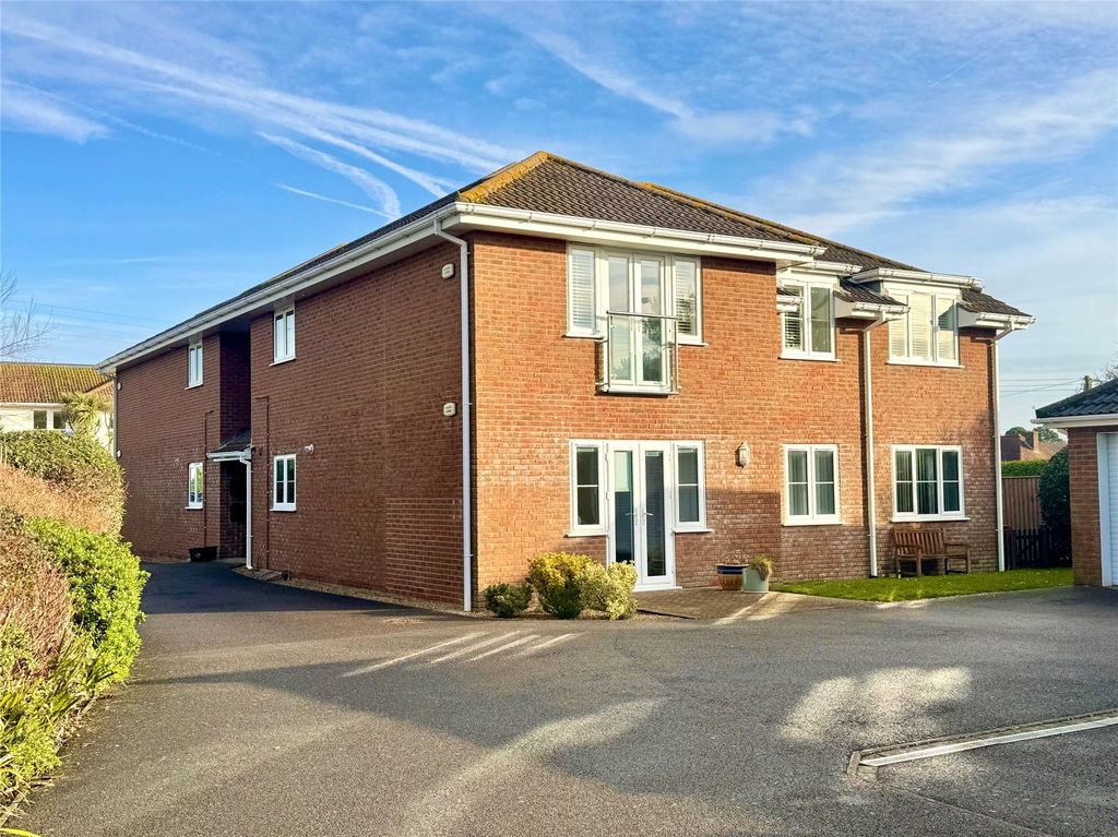 Property photo 1 of 16 Picture No. 17