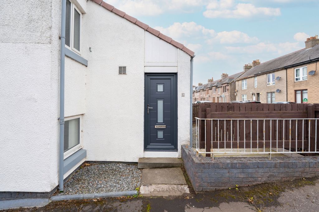 Property photo 2 of 45