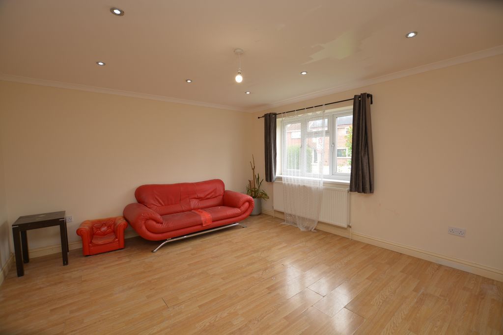 Property photo 2 of 10 Photo 13