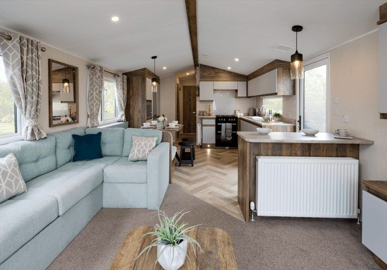 Property photo 1 of 7 Brookwood Lounge 779x544 E9E091E253