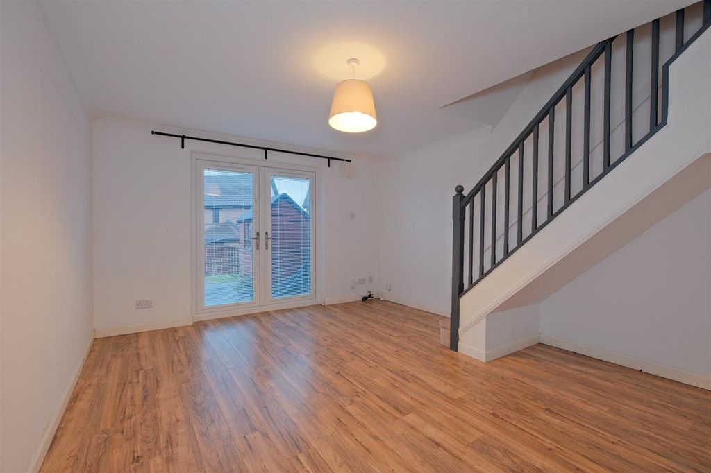 Property photo 3 of 14