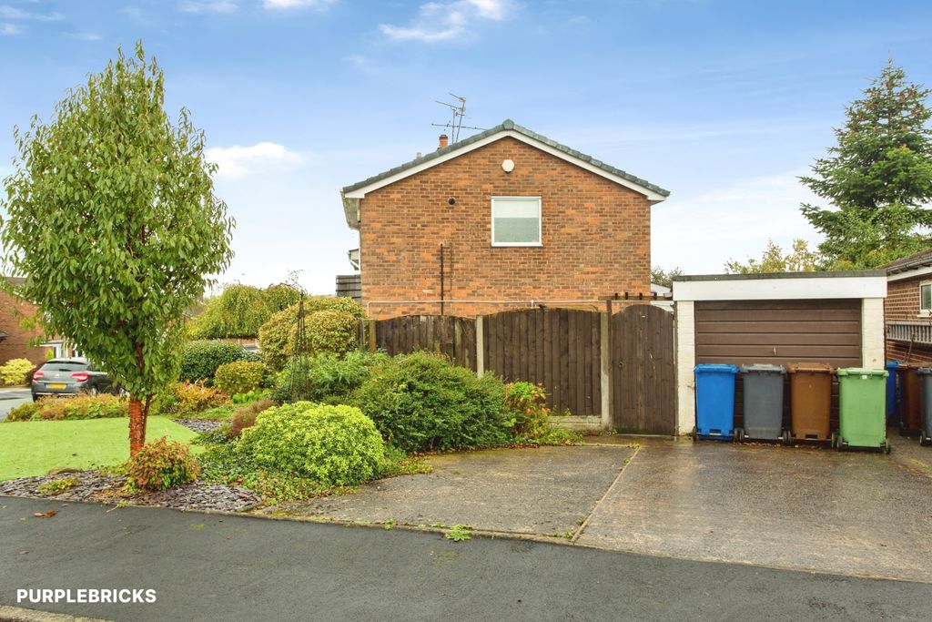 Property photo 2 of 26