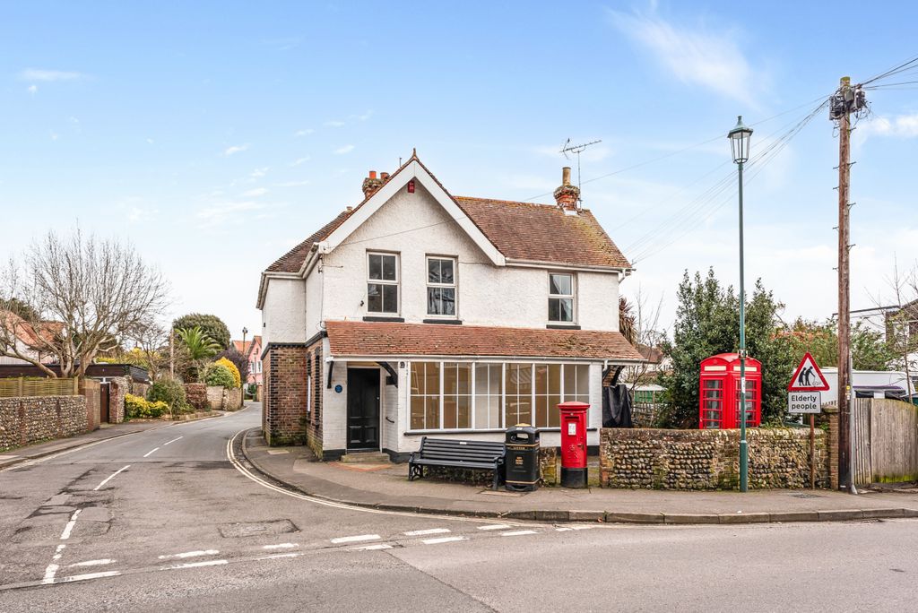 Property photo 1 of 33