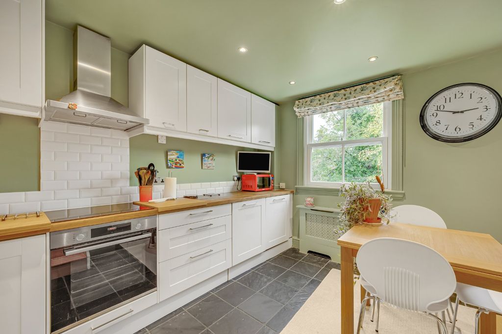 Property photo 2 of 9 Picture No. 08