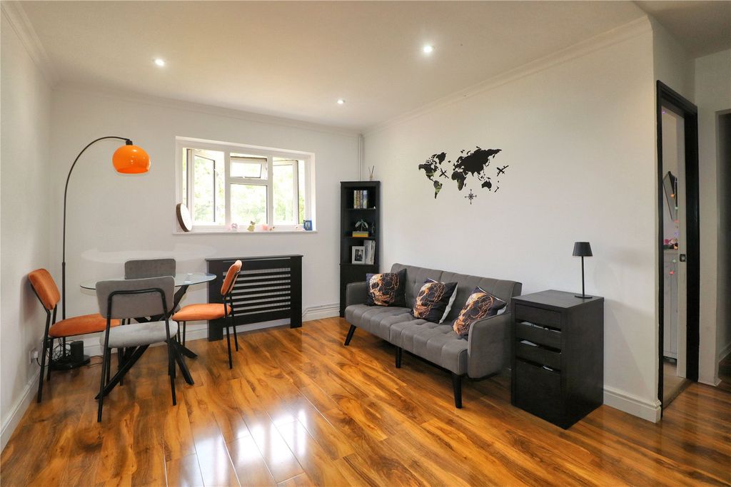 Property photo 2 of 11 Picture No. 09