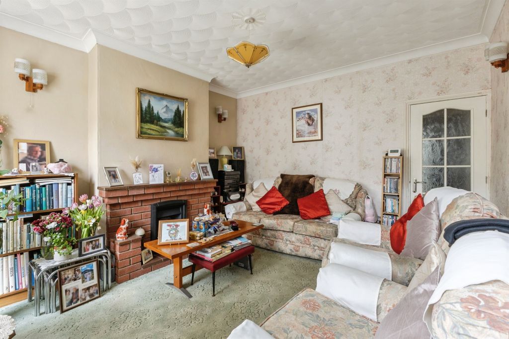 Property photo 2 of 16