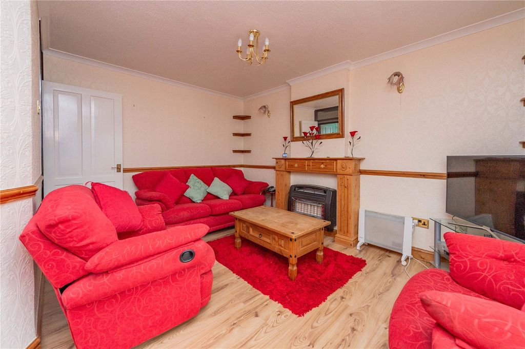 Property photo 2 of 24 Picture No. 10