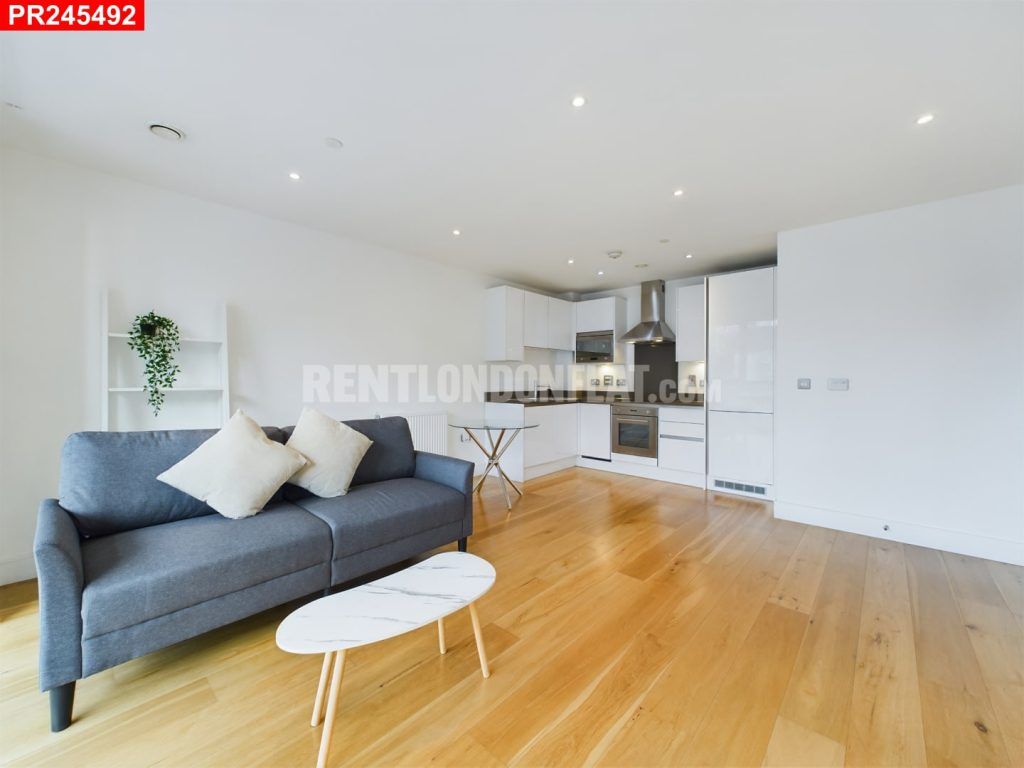 Property photo 3 of 8