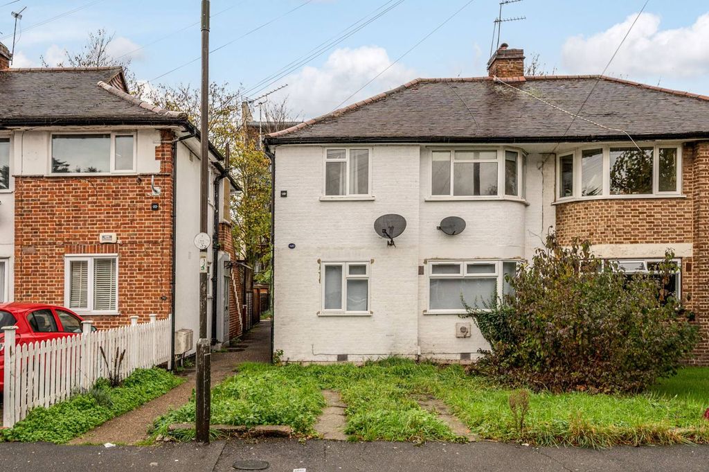 Property photo 1 of 11