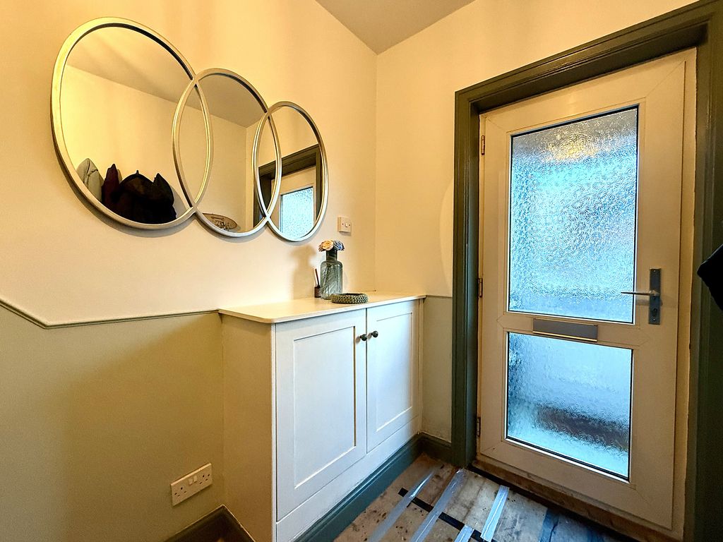 Property photo 2 of 30