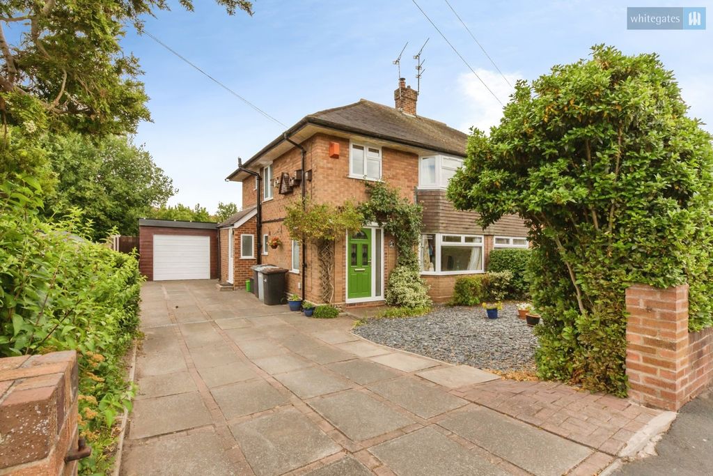 Property photo 1 of 27 Pbox-Img.Jpg