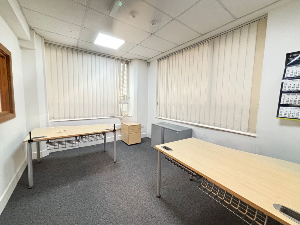 Property photo 3 of 6