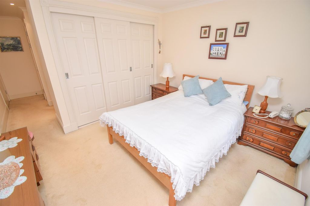 Additional image 15 of 2 bed flat for sale3 Islands House, Islands Court, Islands Bank Road, Inverness IV2