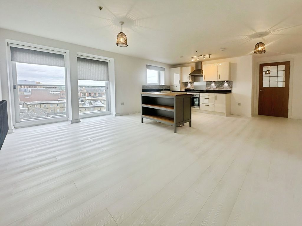 Property photo 3 of 5