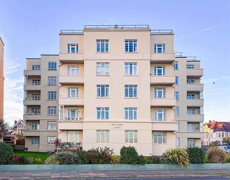 Property photo 1 of 15
