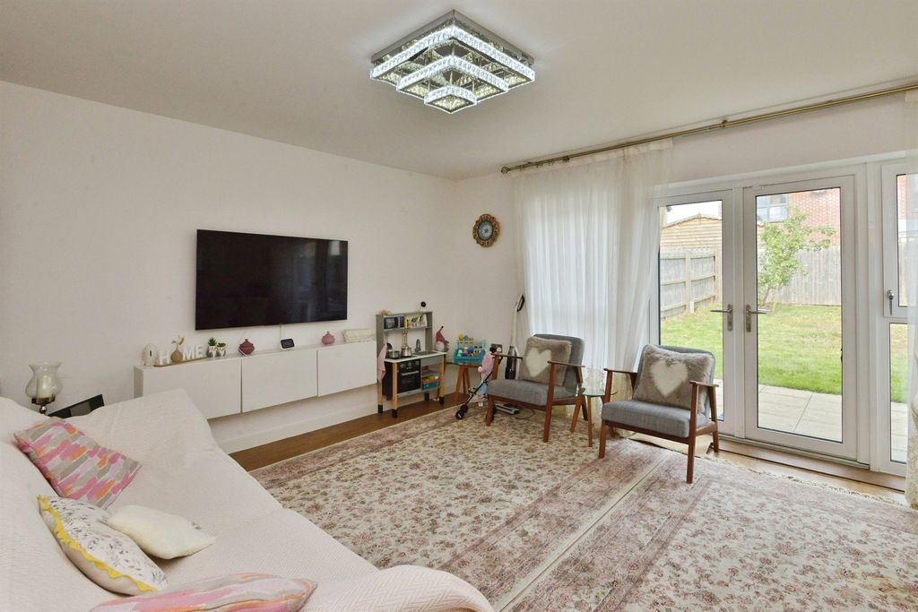 Property photo 2 of 16