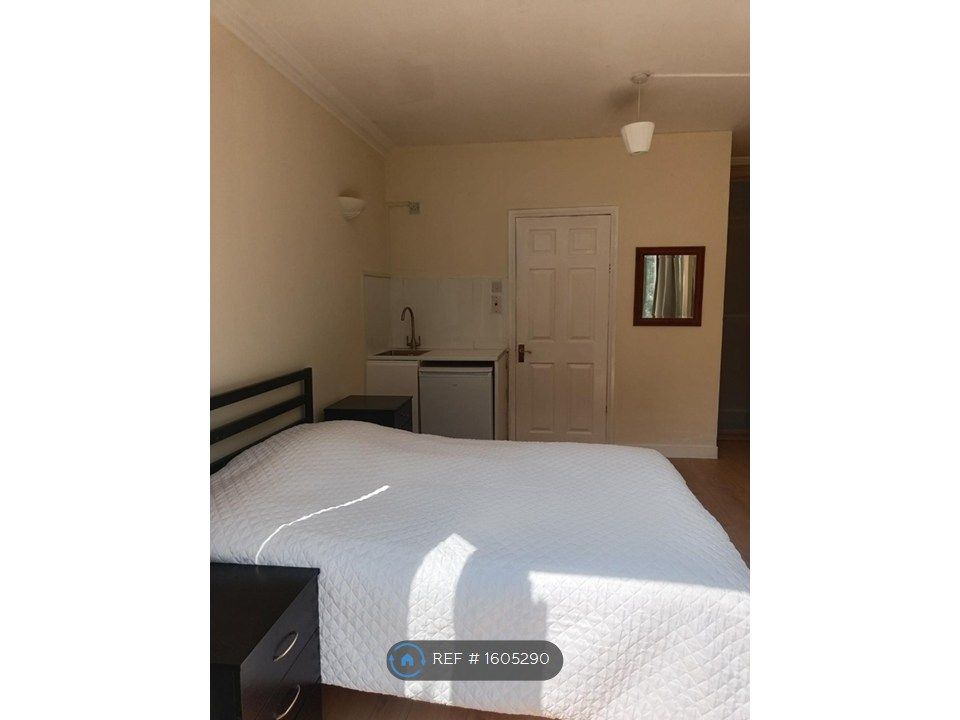 Property photo 1 of 10 Studio Room
