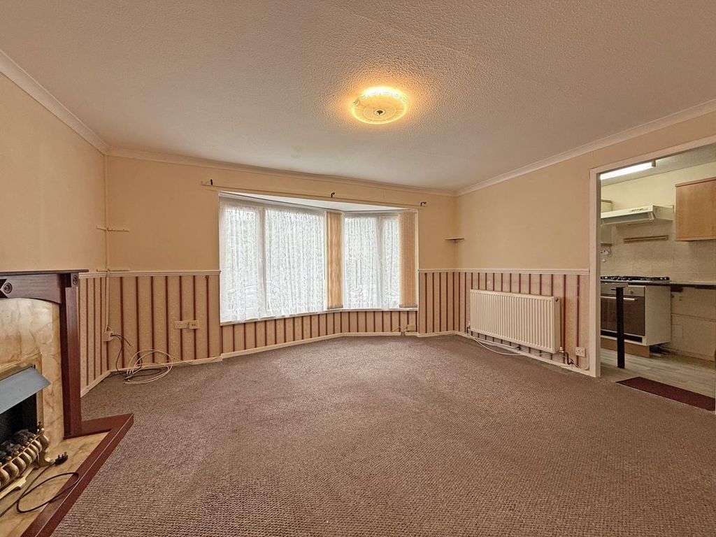 Property photo 2 of 9 North Prospect Road 79A - Lounge 2.Jpg