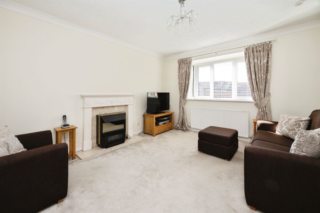 Property photo 3 of 16