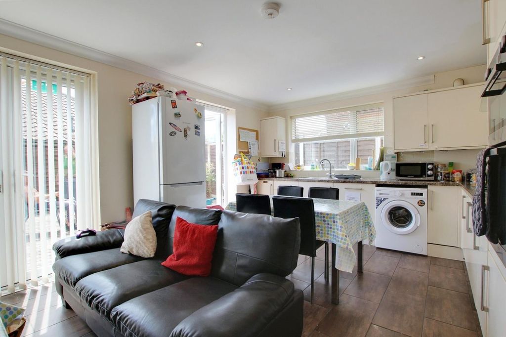 Property photo 3 of 11 Church-Walk-2.Jpg