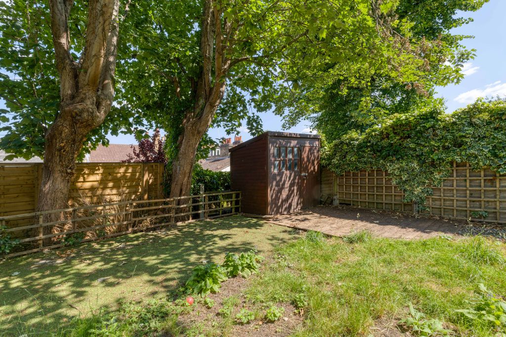 Property photo 3 of 12